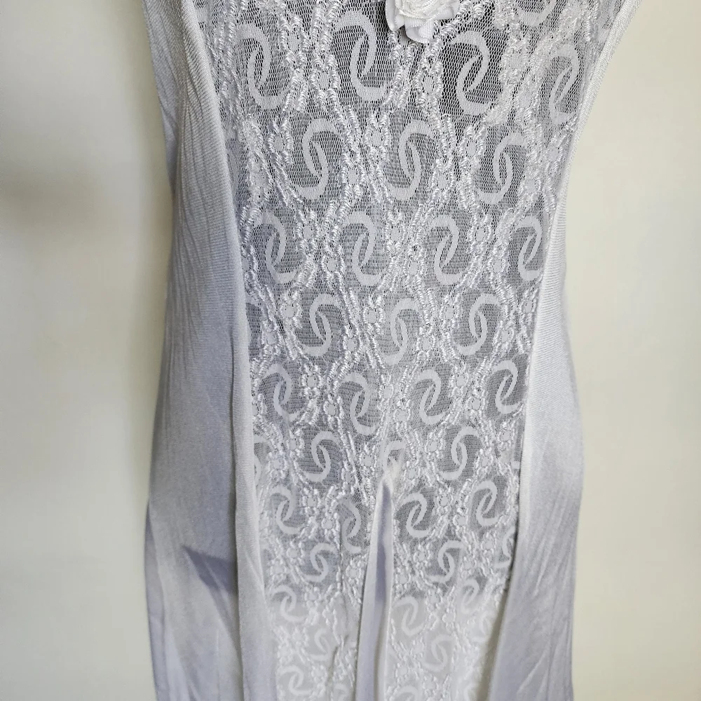 Vintage-Inspired White Lace Inset Maxi Nightgown – Romantic & Bridal